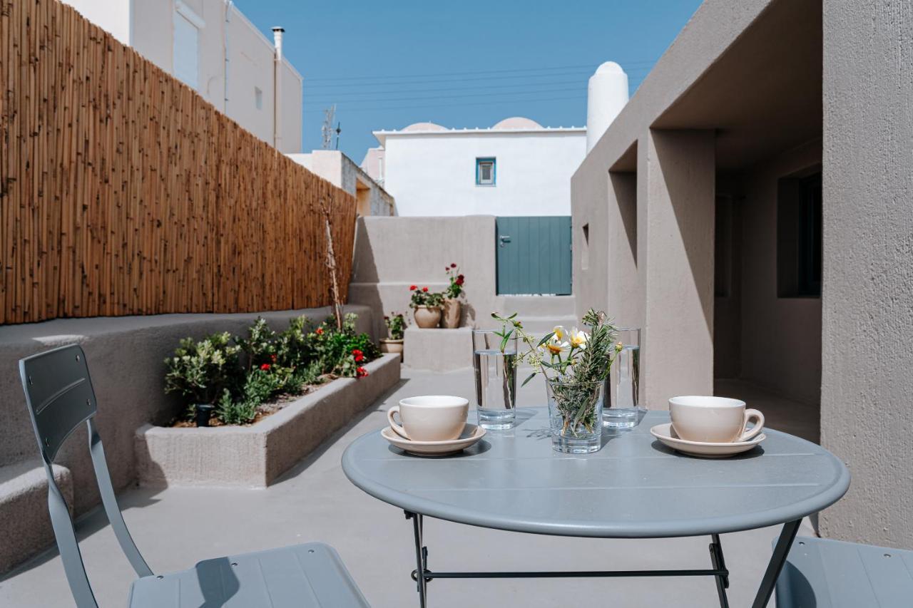 Present Perfect Villa - Private Pool 피로스테파니 외부 사진